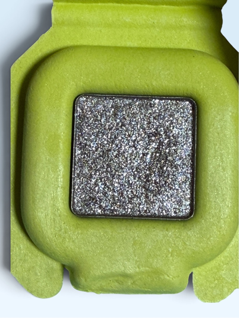 Half Magic Eyeshadow Singles in Posessed Pearl